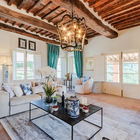 فيلة Domus Francigena لوكا