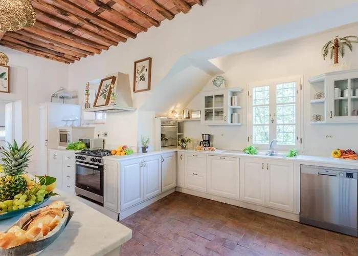 Domus Francigena فيلة لوكا