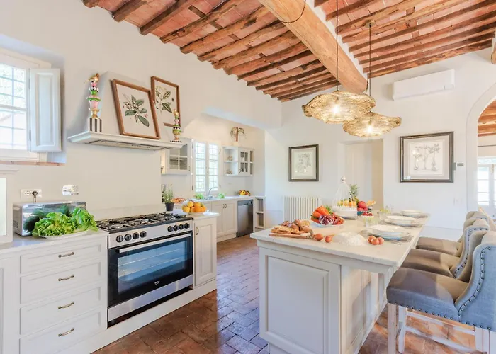 Domus Francigena فيلة لوكا