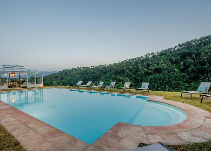 Domus Francigena * لوكا