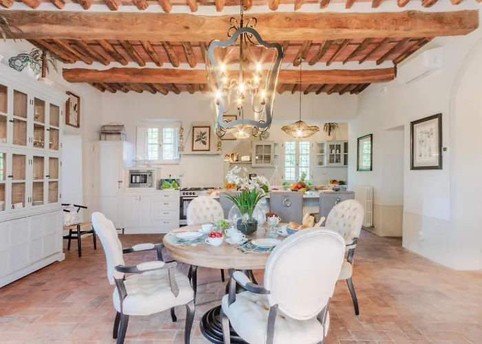 Domus Francigena فيلة لوكا